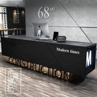Reception Desk in Store in USA_AU_UK - M2 Retail